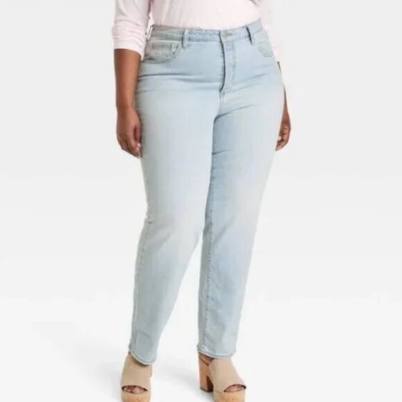 Universal Thread Denim - Women's High-Rise 90's Straight Jeans - Universal Thread™ 14R